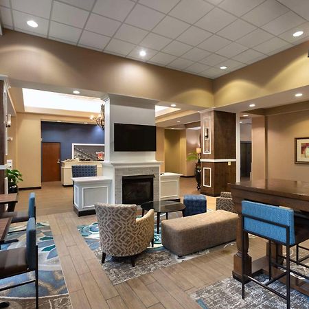 Hampton Inn Belmont At Montcross Экстерьер фото
