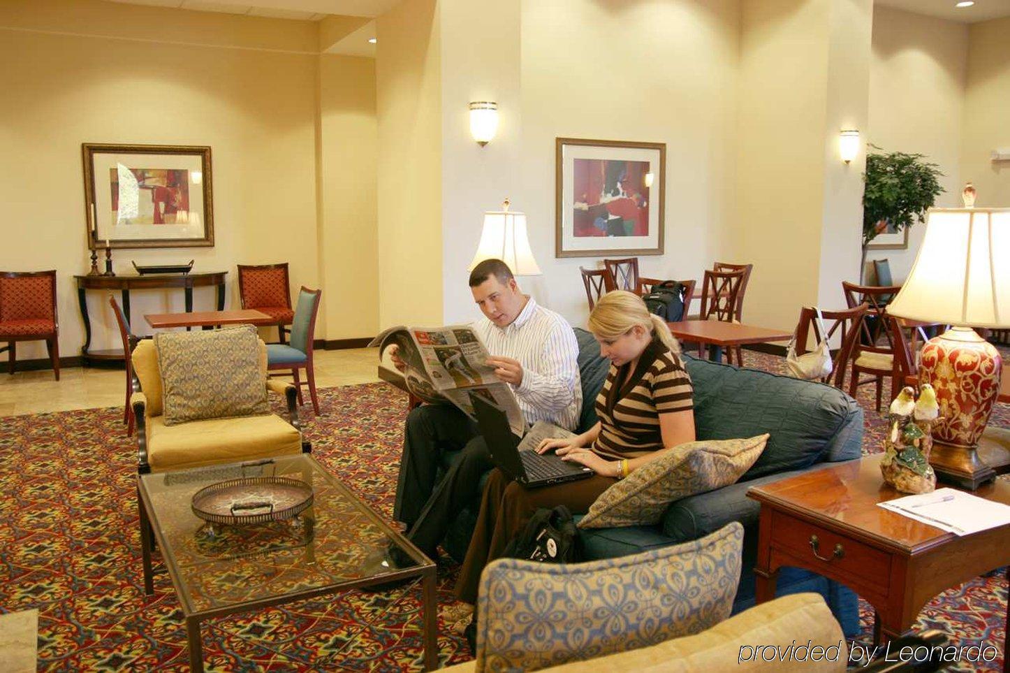 Hampton Inn Belmont At Montcross Интерьер фото