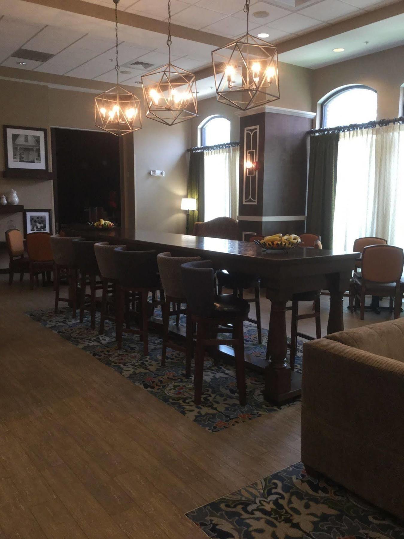 Hampton Inn Belmont At Montcross Экстерьер фото