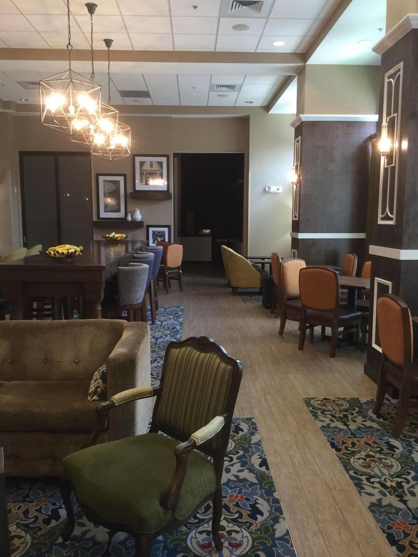 Hampton Inn Belmont At Montcross Экстерьер фото